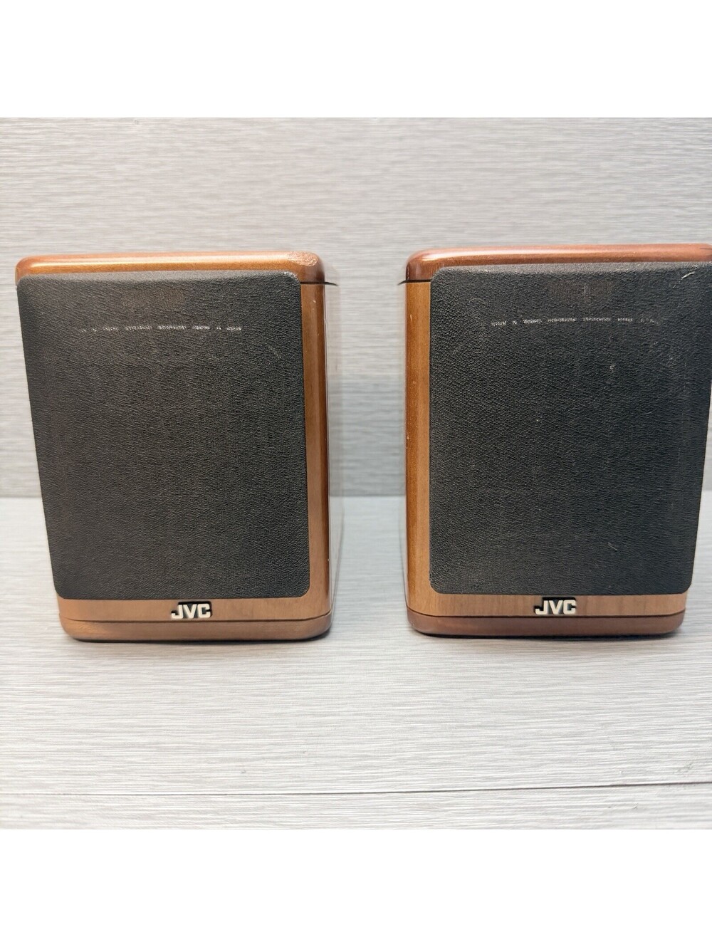 JVC SP-UX7000 Pair Bookshelf Speakers Wood 20Watt 4 Ohm Vintage
